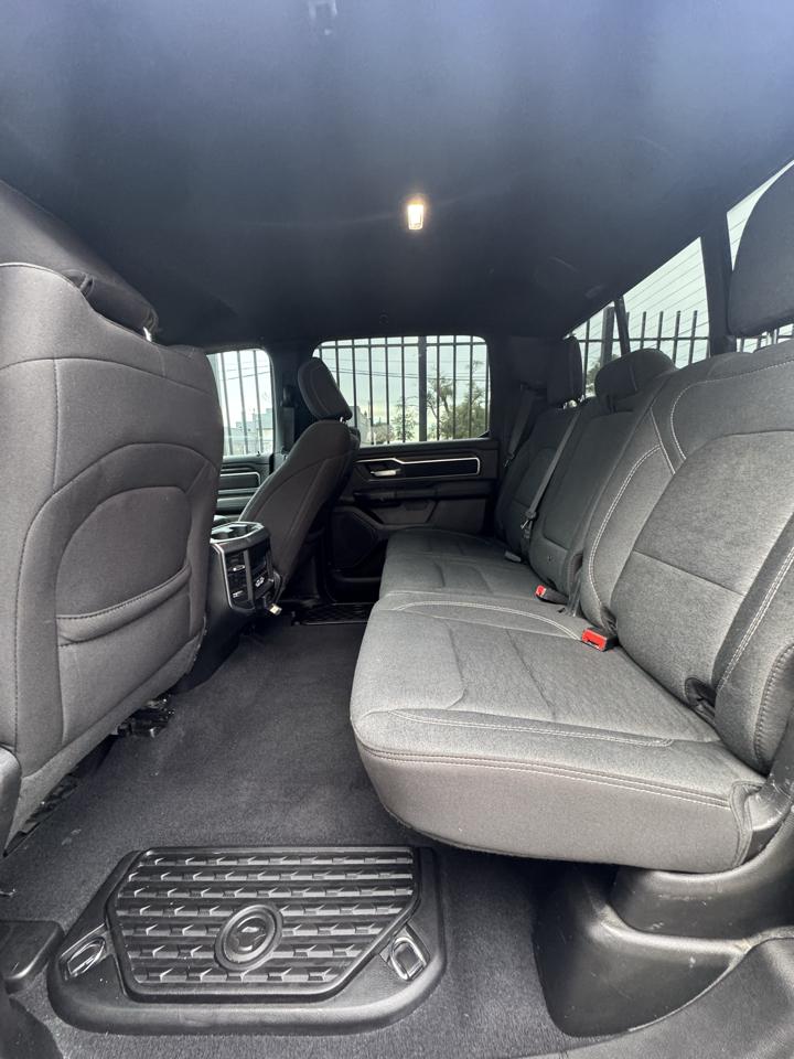 RAM 1500 Big Horn Crew Cab SWB 4WD 2025