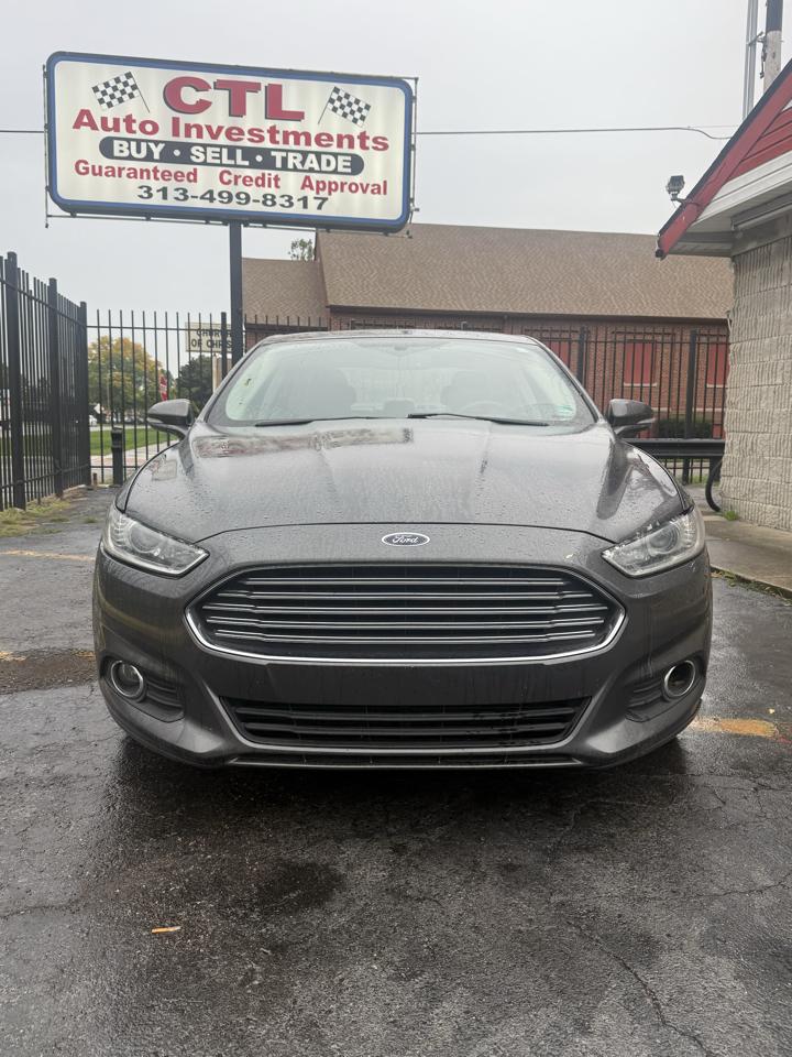 Ford Fusion SE 2015