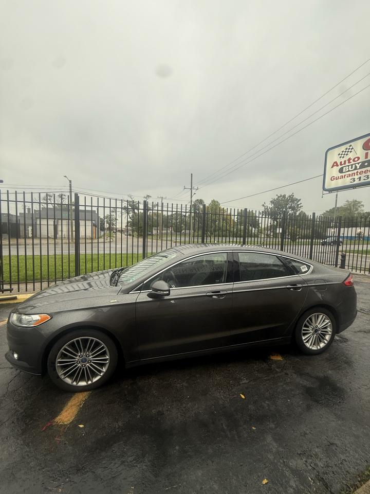 Ford Fusion SE 2015