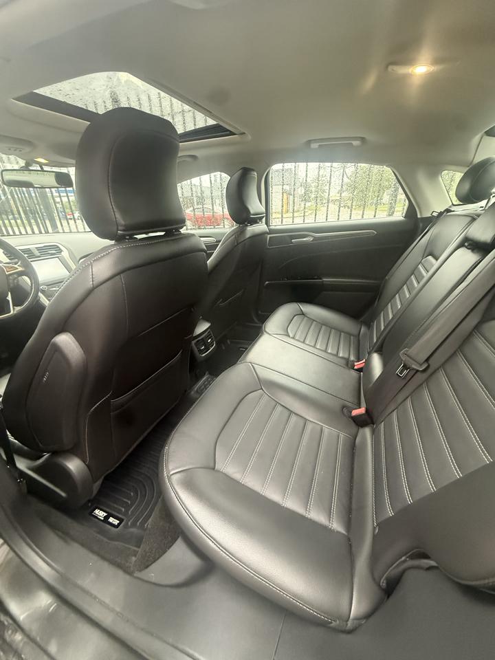 Ford Fusion SE 2015