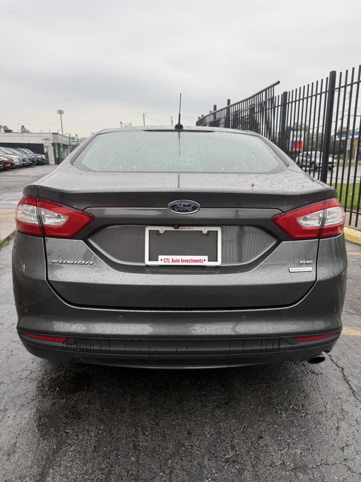 Ford Fusion SE 2015