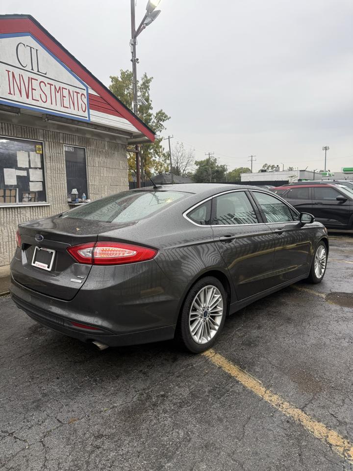 Ford Fusion SE 2015