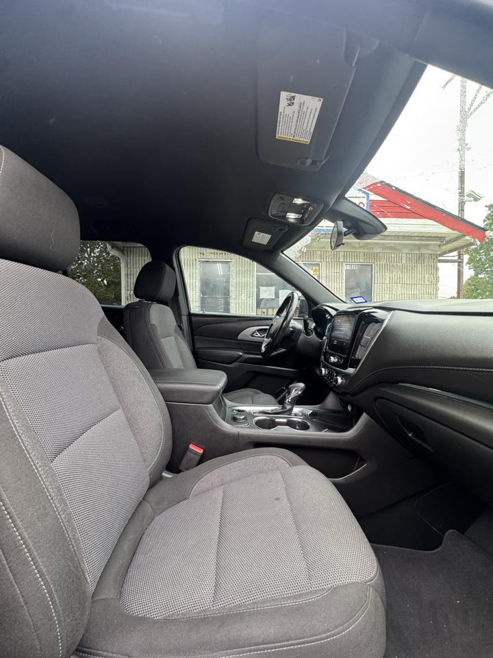 Chevrolet Traverse LT Cloth FWD 2022