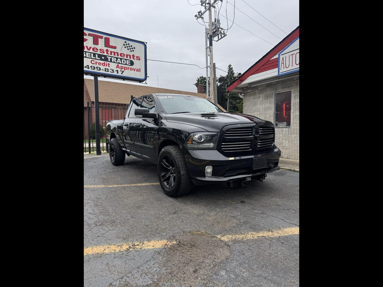 RAM 1500 Sport Quad Cab 4WD 2017