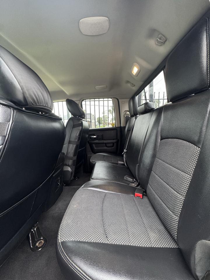 RAM 1500 Sport Quad Cab 4WD 2017