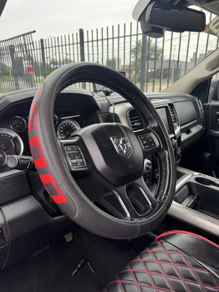 RAM 1500 Sport Quad Cab 4WD 2017