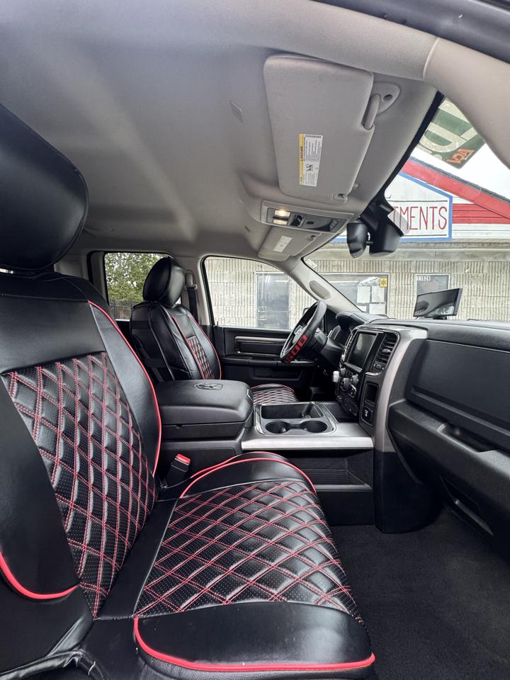 RAM 1500 Sport Quad Cab 4WD 2017