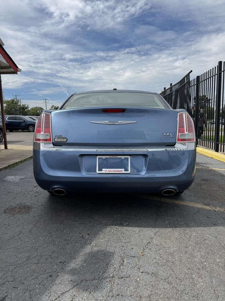Chrysler 300 C AWD 2011