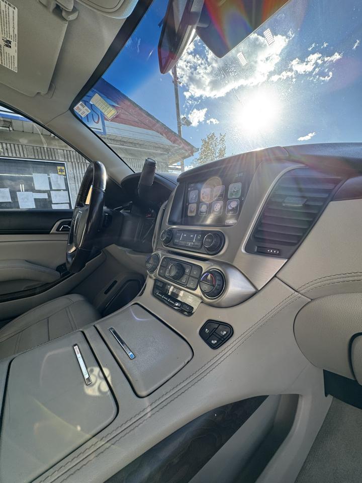 GMC Yukon XL Denali 4WD 2018