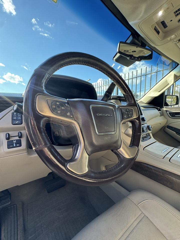 GMC Yukon XL Denali 4WD 2018