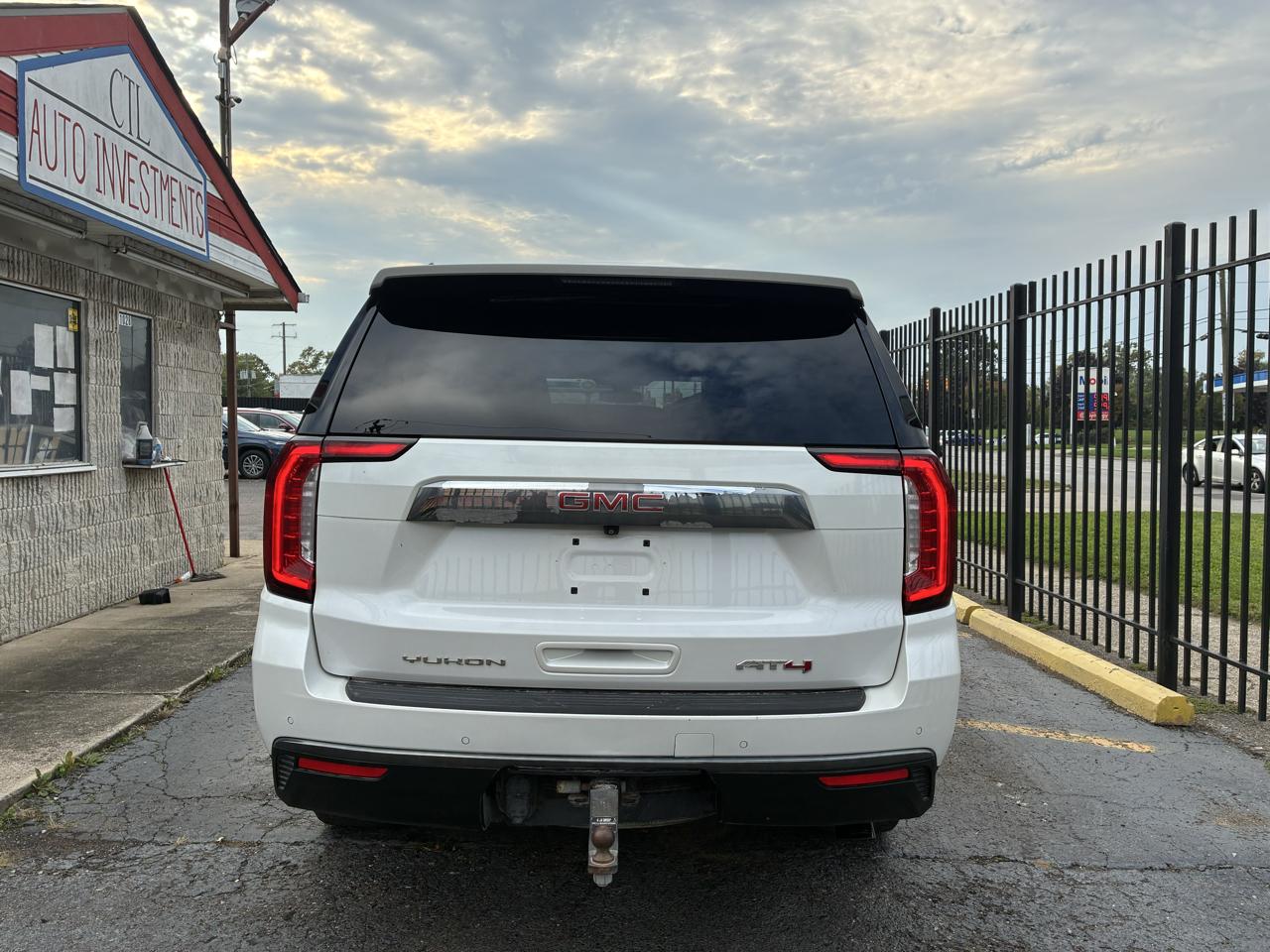 GMC Yukon AT4 2021