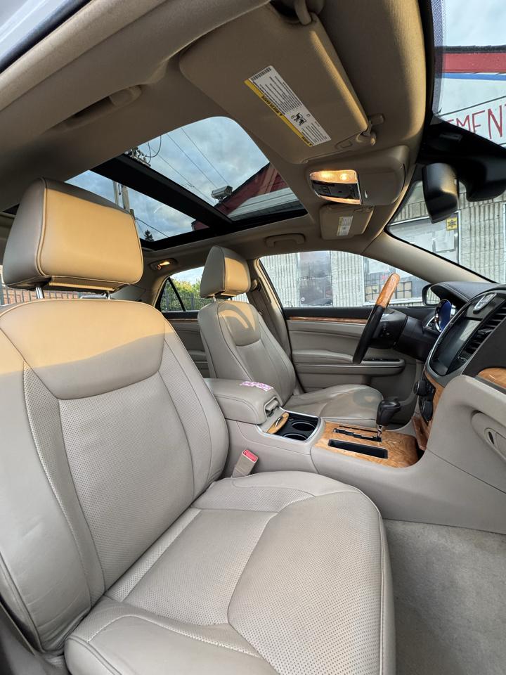 Chrysler 300 C AWD 2012