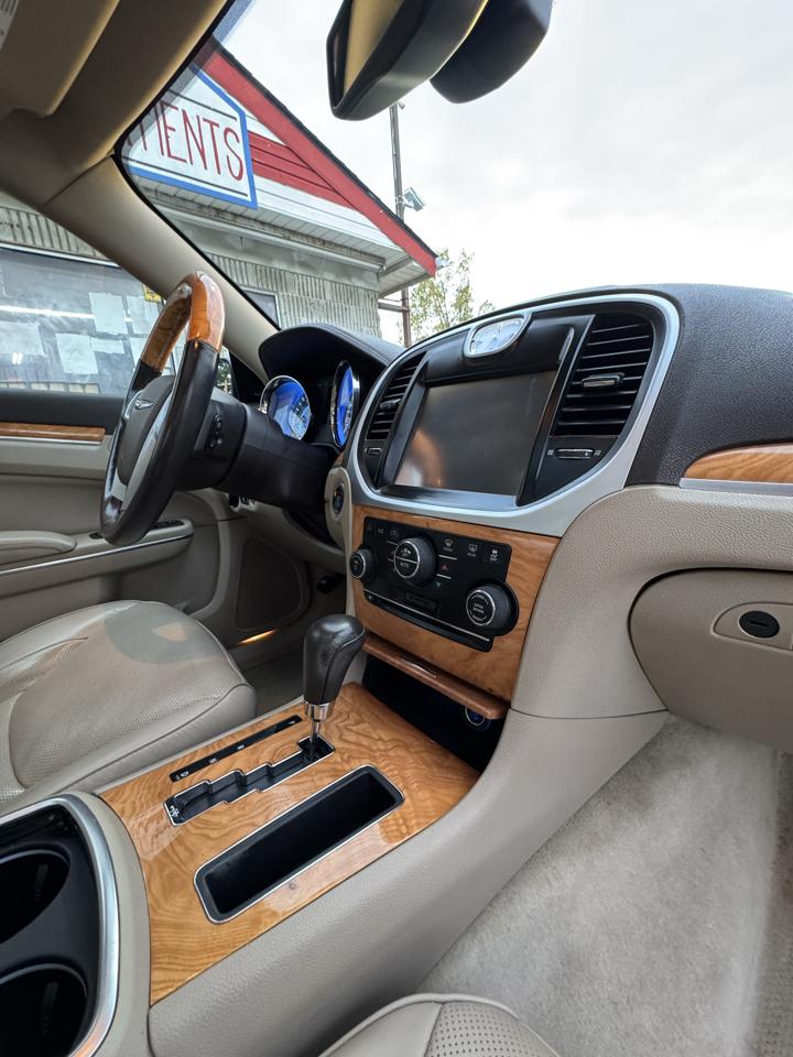 Chrysler 300 C AWD 2012