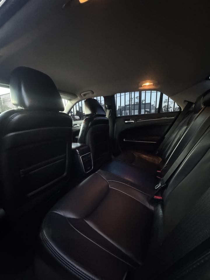 Chrysler 300 Limited RWD 2015