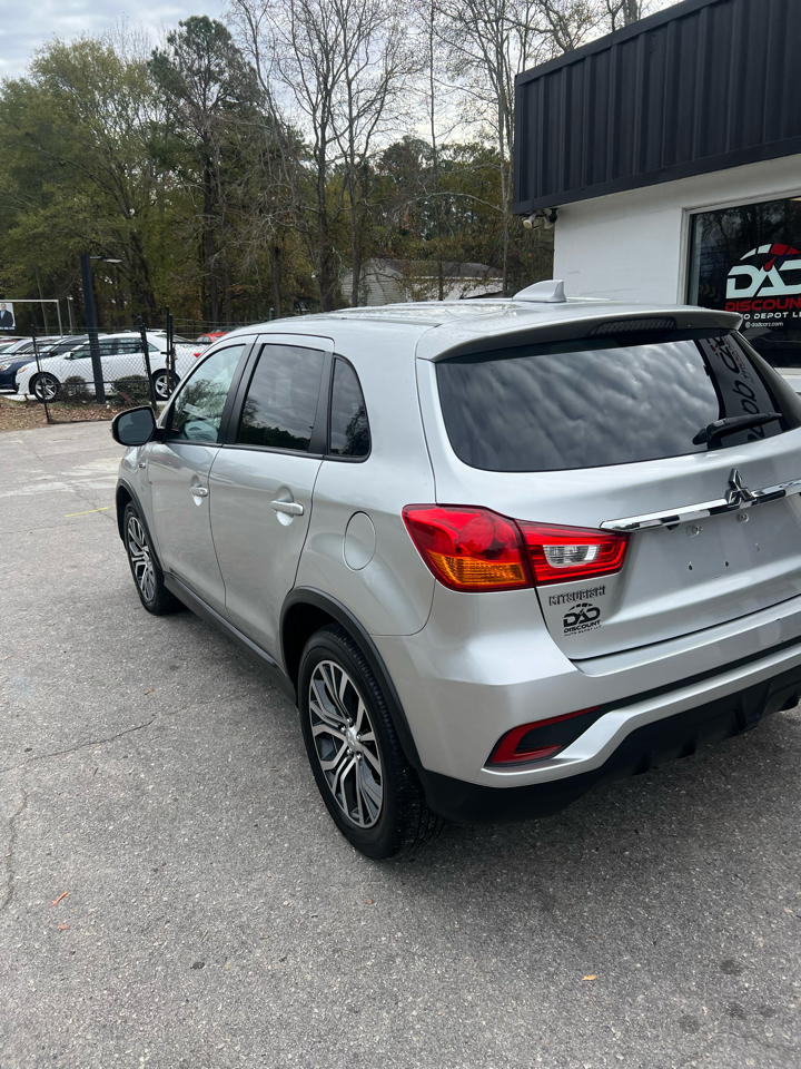 Mitsubishi Outlander Sport 2.0 ES 5M 2018