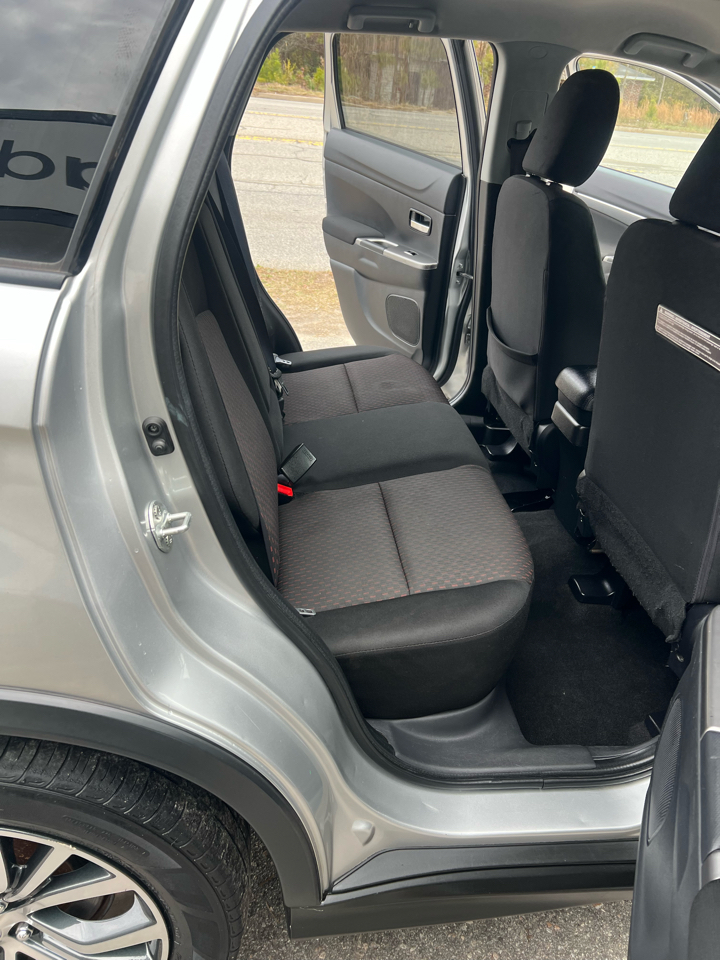 Mitsubishi Outlander Sport 2.0 ES 5M 2018