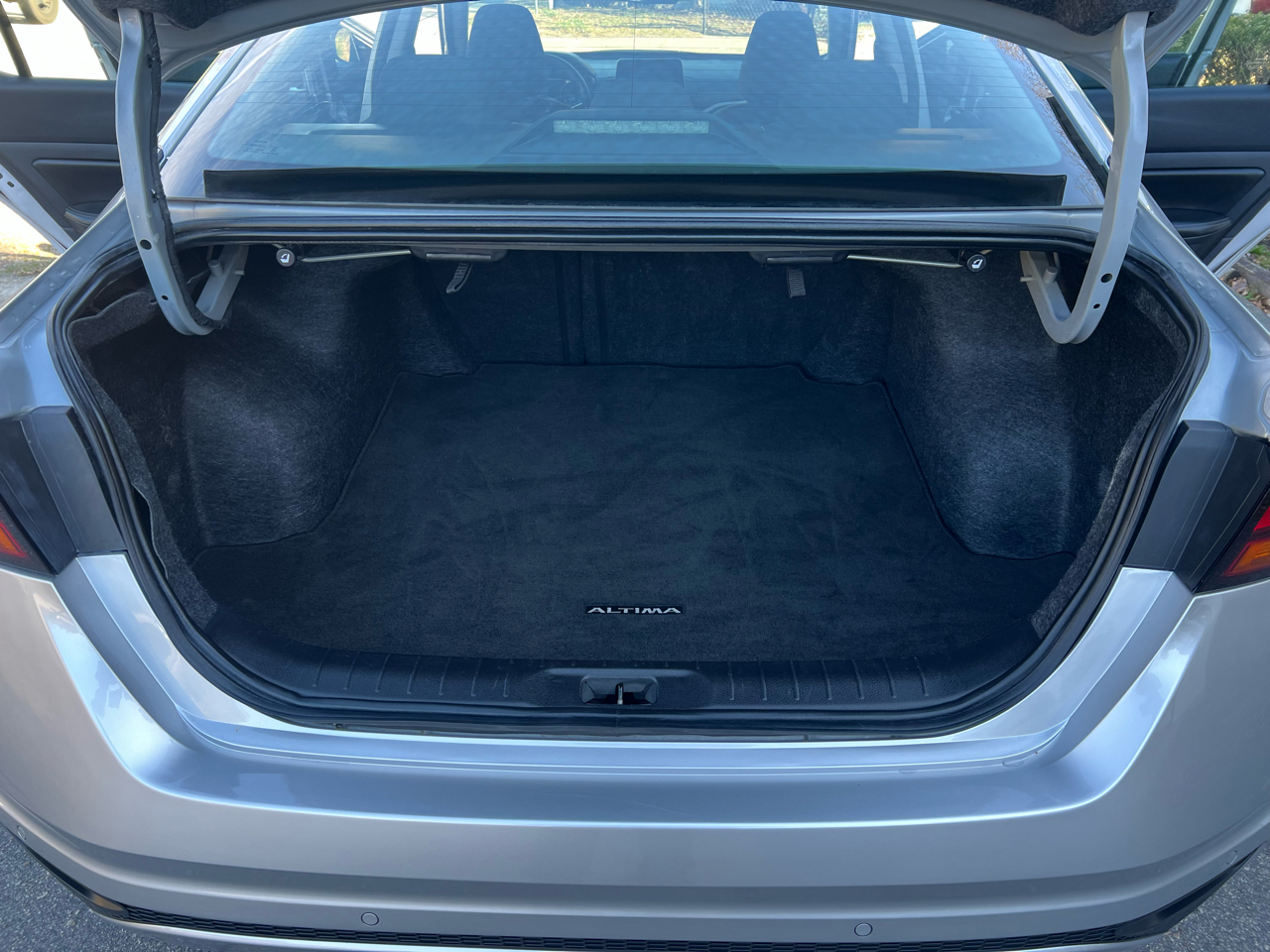 Nissan Altima 2.5 SV 2024