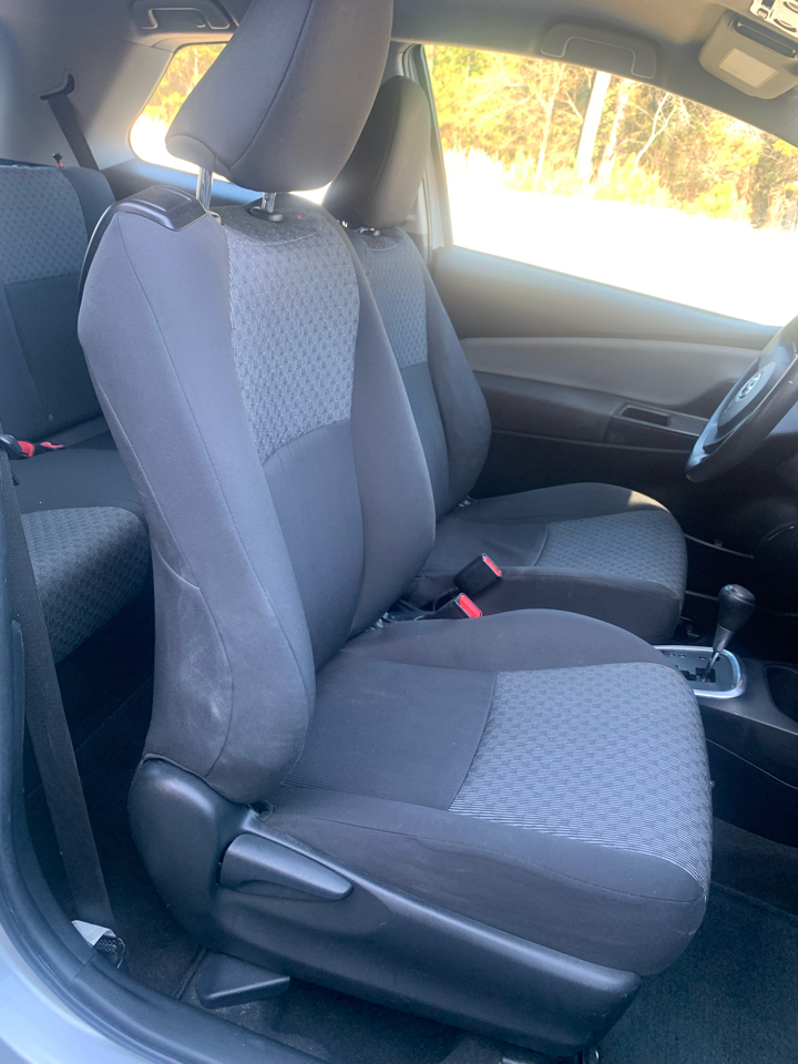 Toyota Yaris L 3-Door AT 2015