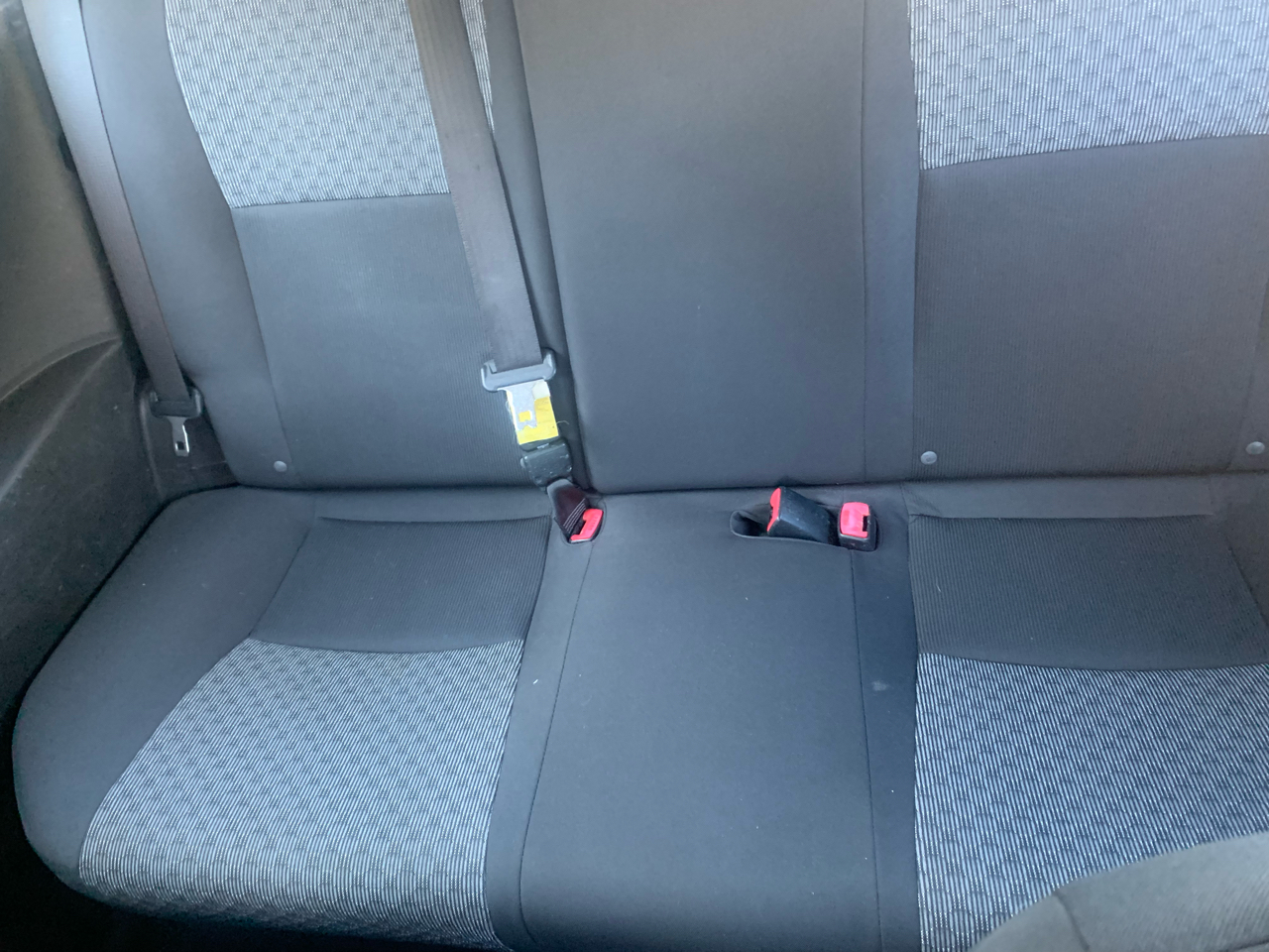 Toyota Yaris L 3-Door AT 2015