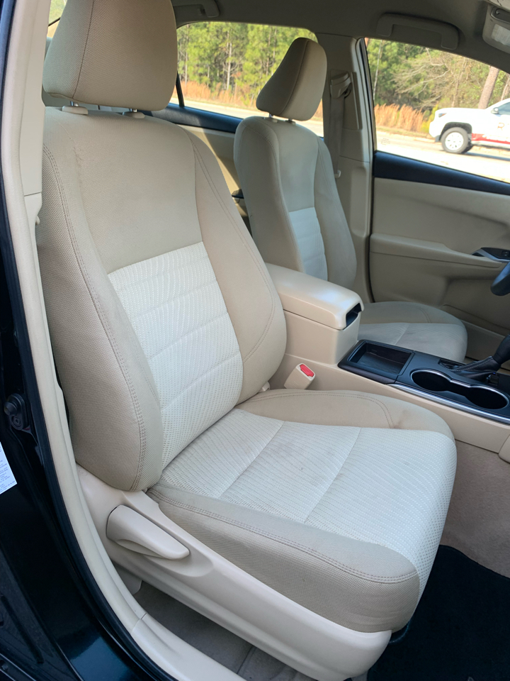 Toyota Camry SE 2015