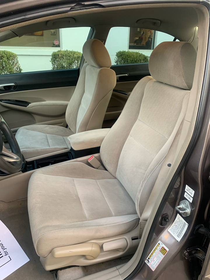 Honda Civic LX Sedan 5-Speed AT 2010