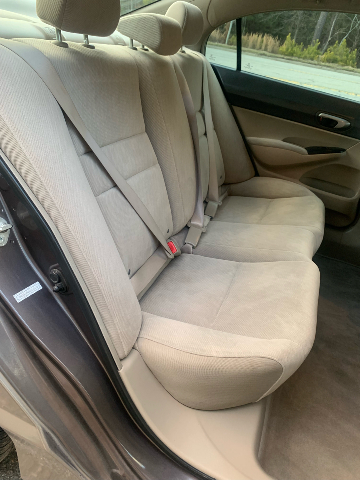 Honda Civic LX Sedan 5-Speed AT 2010