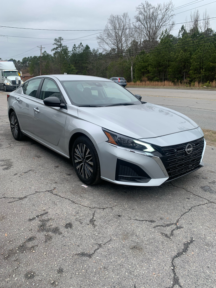 Nissan Altima 2.5 SV 2024