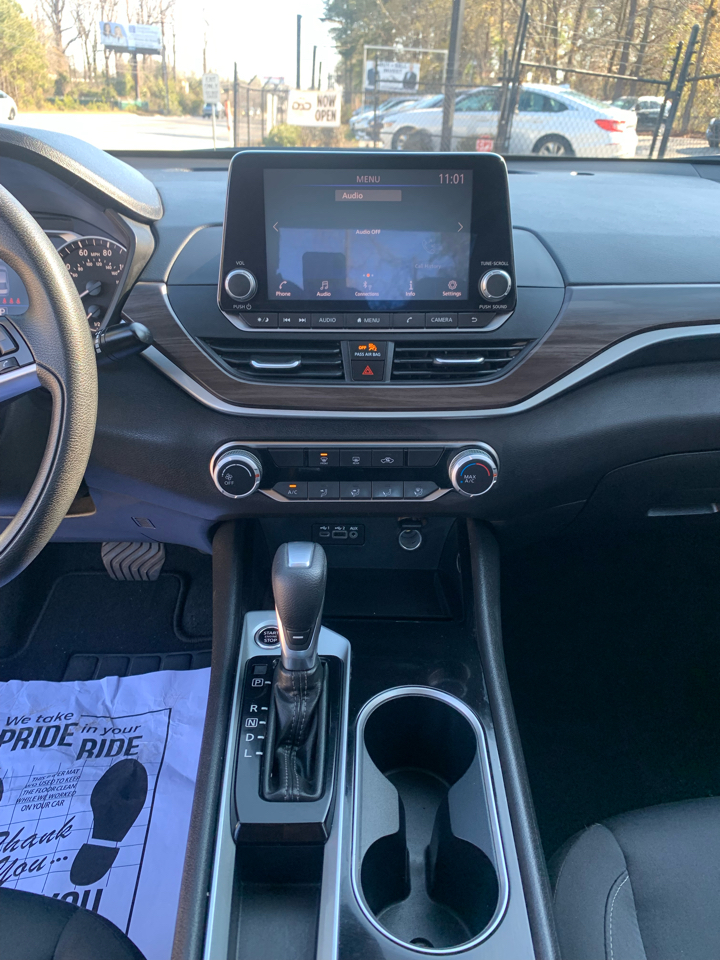 Nissan Altima 2.5 SV 2024