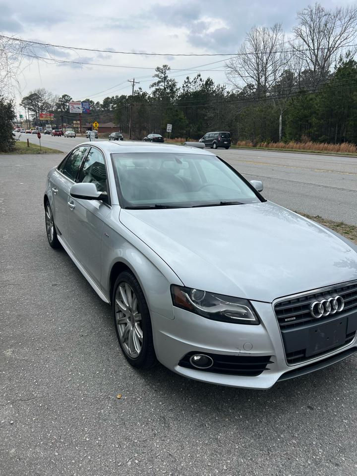Audi A4 2.0T Sedan quattro Tiptronic 2012