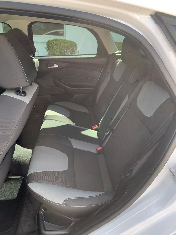 Ford Focus 5dr HB SE 2014