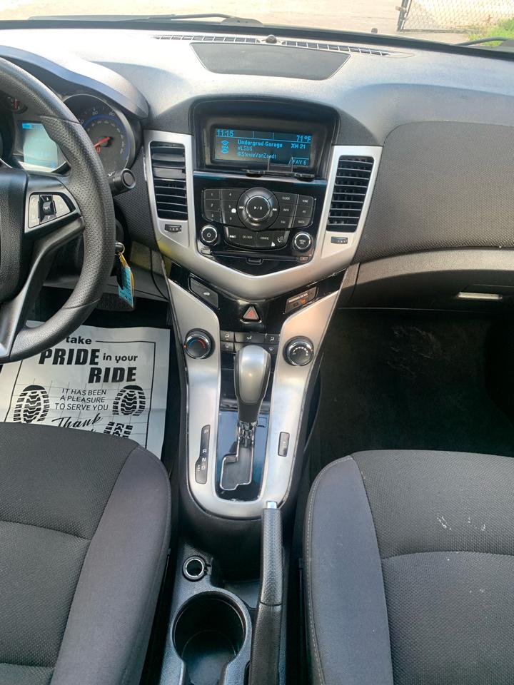 Chevrolet Cruze Limited 4dr Sdn Auto LT w/1LT 2016