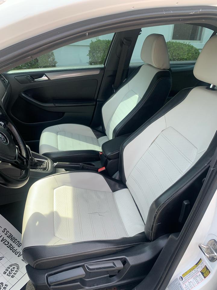 Volkswagen Jetta Sedan 4dr Auto 1.8T Sport PZEV 2016