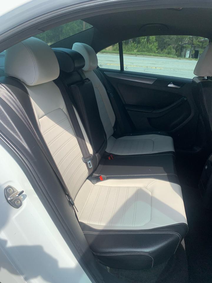 Volkswagen Jetta Sedan 4dr Auto 1.8T Sport PZEV 2016