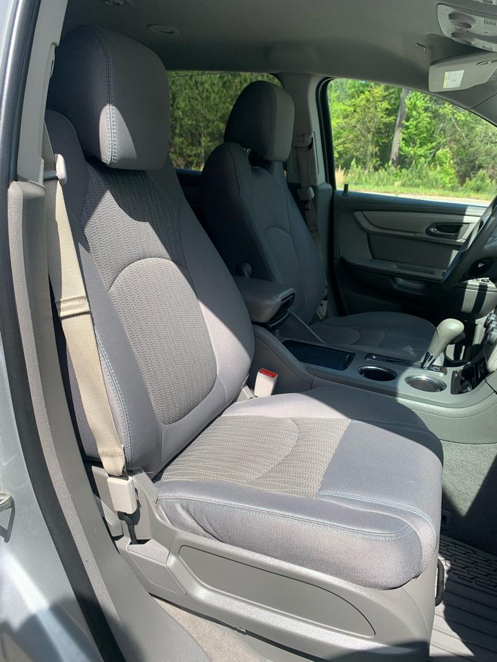 Chevrolet Traverse FWD 4dr LS w/1LS 2017