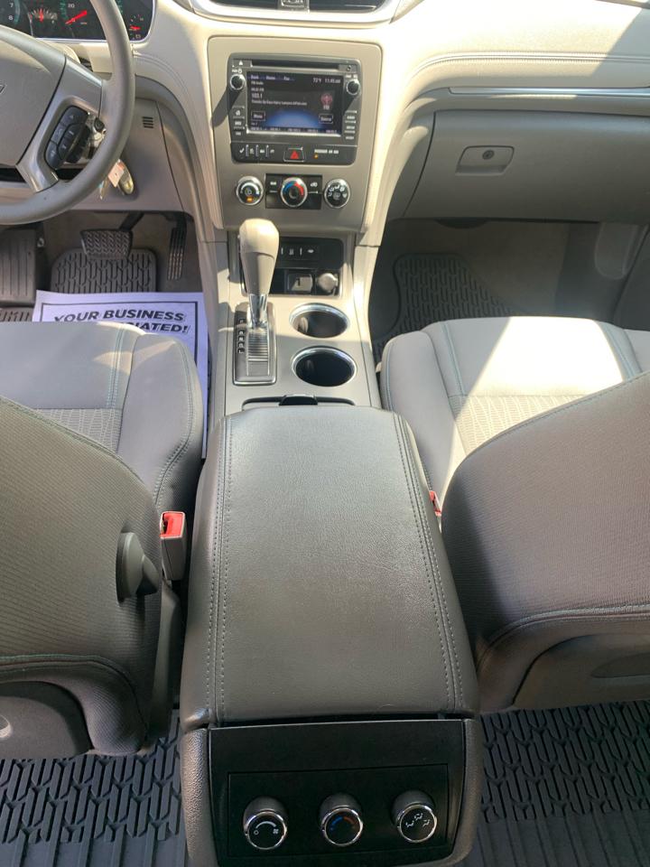 Chevrolet Traverse FWD 4dr LS w/1LS 2017