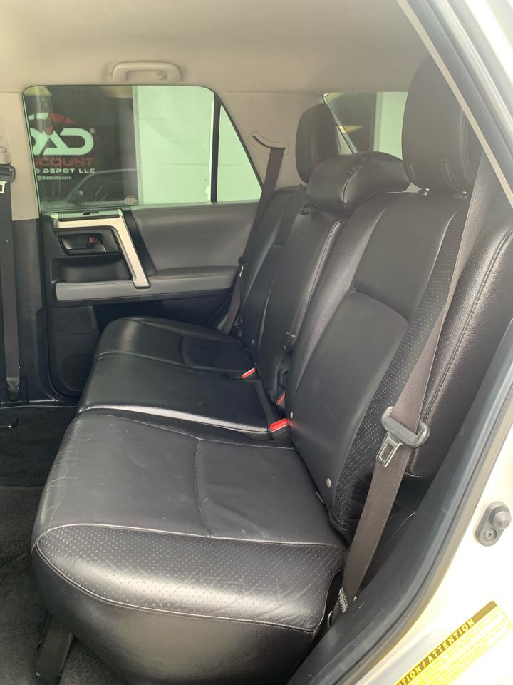 Toyota 4Runner RWD 4dr V6 Limited (Natl) 2013