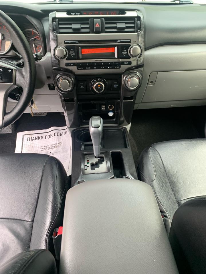 Toyota 4Runner RWD 4dr V6 Limited (Natl) 2013