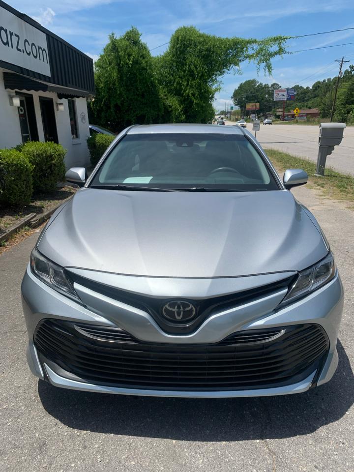 Toyota Camry LE Auto (Natl) 2018