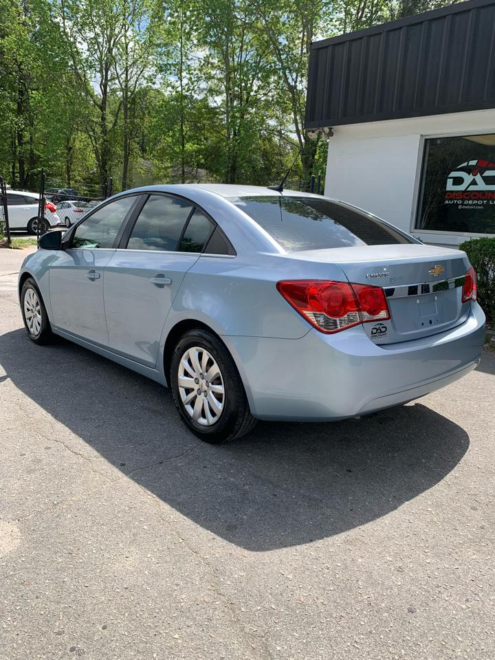 Chevrolet Cruze 4dr Sdn LS 2011