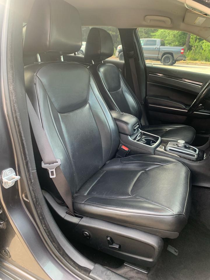 Chrysler 300 Limited RWD 2018
