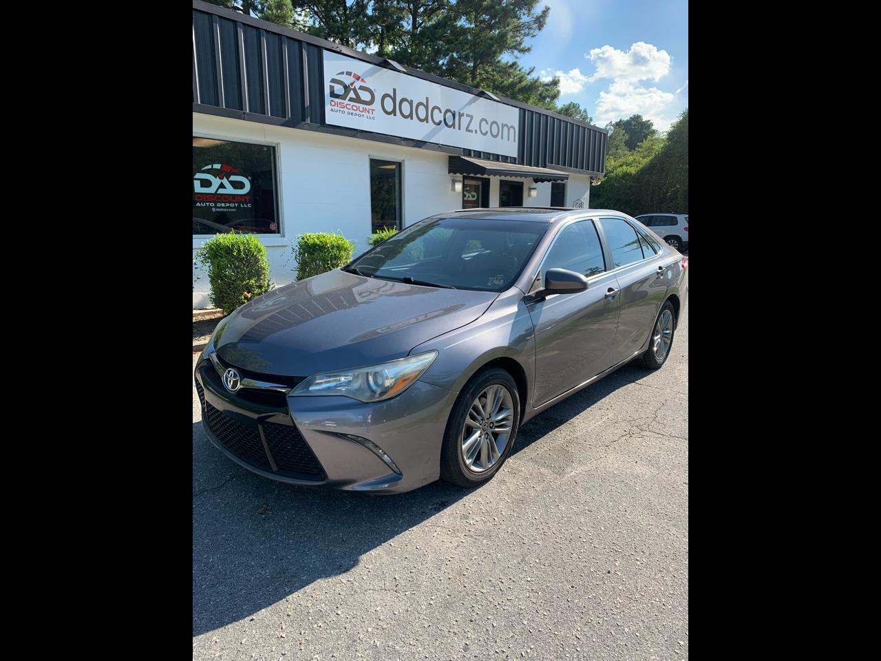 2015 Toyota Camry 4dr Sdn I4 Auto XLE (Natl)