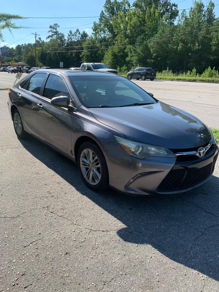 Toyota Camry 4dr Sdn I4 Auto XLE (Natl) 2015