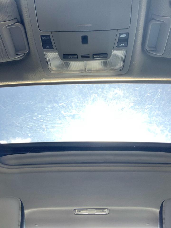 Toyota Camry 4dr Sdn I4 Auto XLE (Natl) 2015