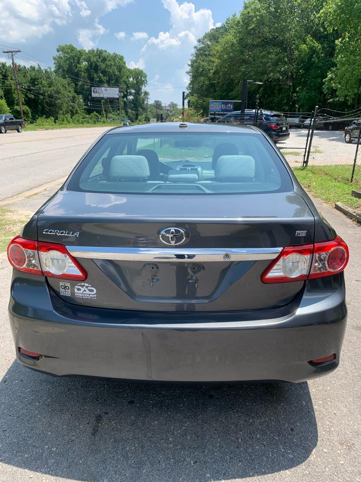 Toyota Corolla 4dr Sdn Auto LE (Natl) 2012