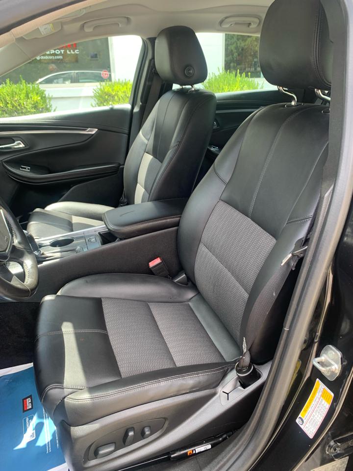 Chevrolet Impala 4dr Sdn LT w/1LT 2018