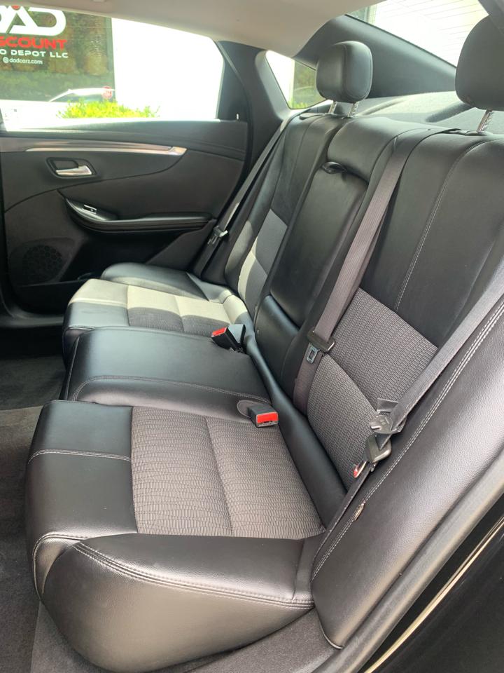 Chevrolet Impala 4dr Sdn LT w/1LT 2018