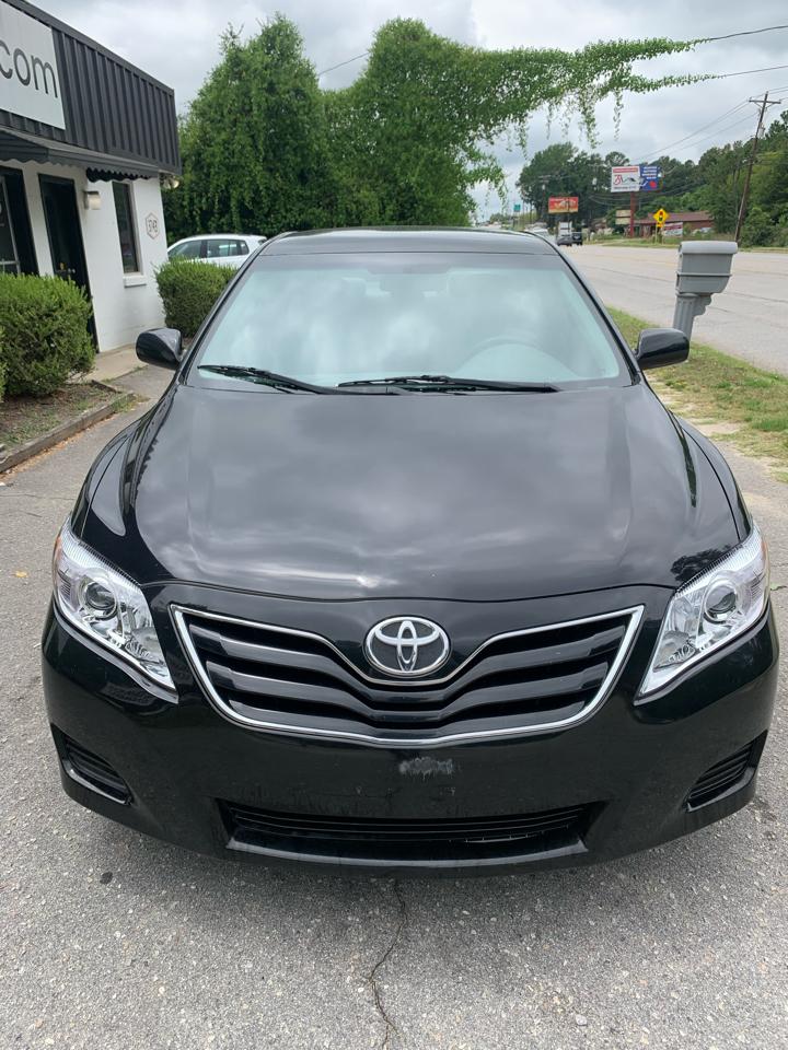 Toyota Camry 4dr Sdn I4 Man LE (Natl) 2011