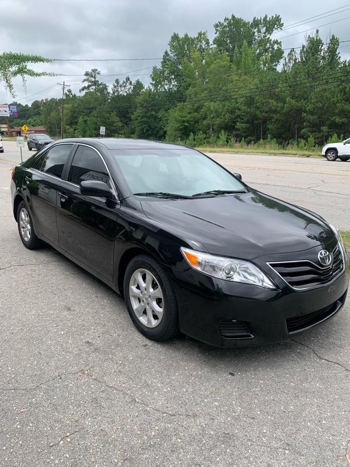 Toyota Camry 4dr Sdn I4 Man LE (Natl) 2011