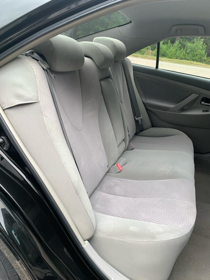 Toyota Camry 4dr Sdn I4 Man LE (Natl) 2011