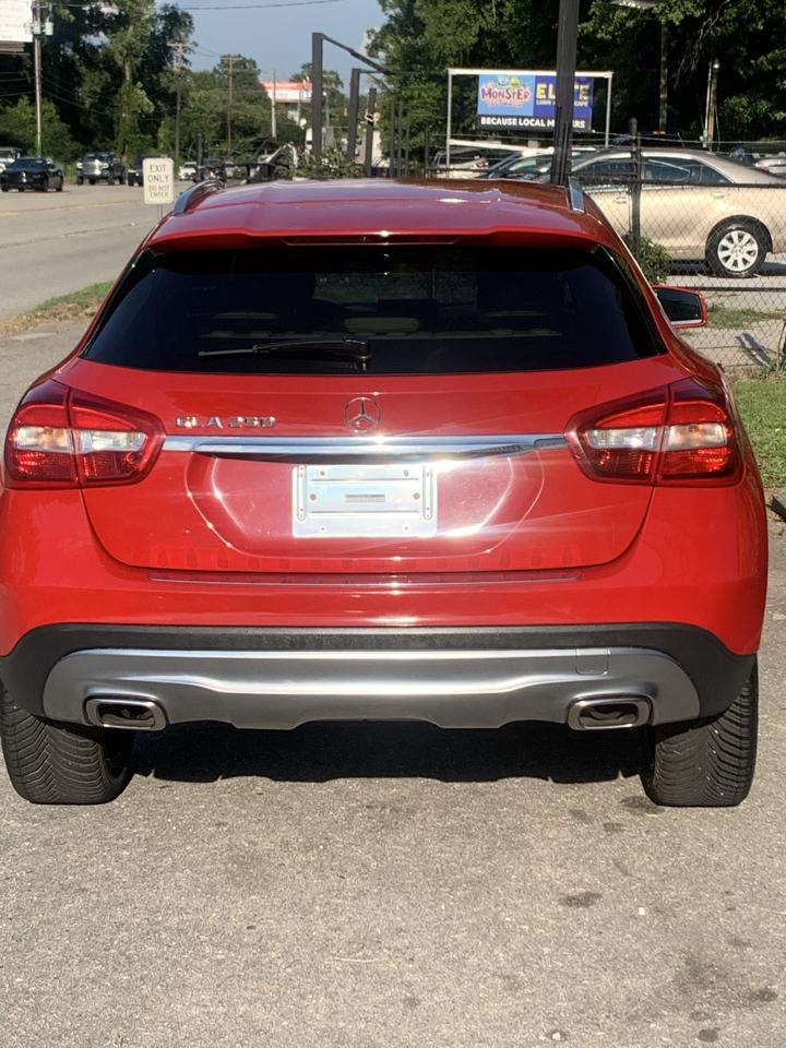 Mercedes-Benz GLA FWD 4dr GLA 250 2016